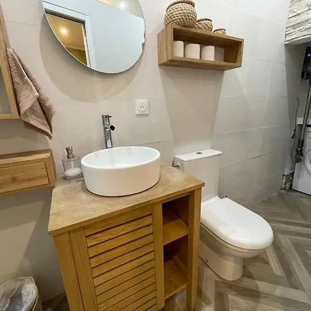 Place Du Marche Bastia Centre Avec Entree Indep Apartment Bastia (Corsica)