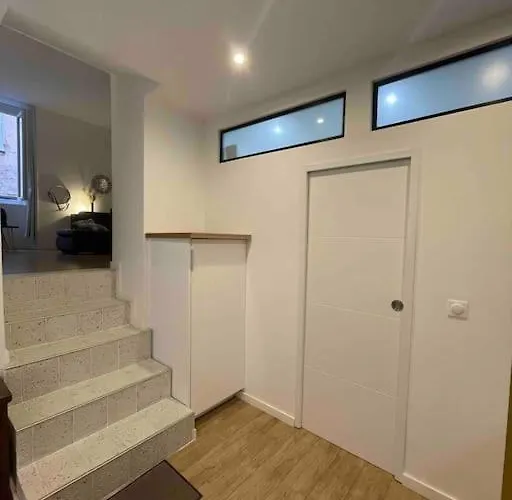 Place Du Marche Centre Avec Entree Indep Apartment *