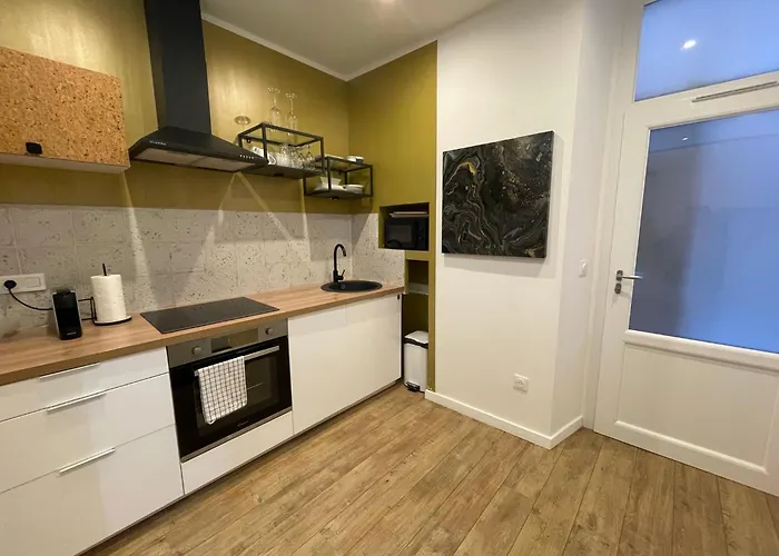 Place Du Marche Centre Avec Entree Indep Bastia (Corsica)