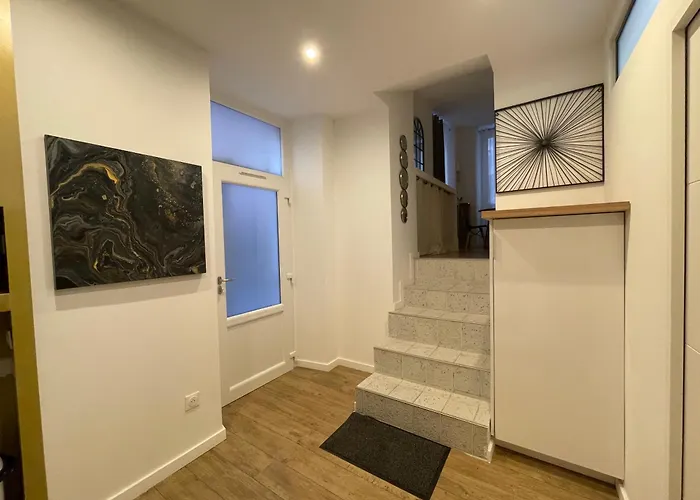 Apartment Place Du Marche Centre Avec Entree Indep *